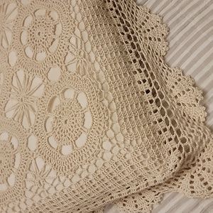 Martha Stewart Lace Chairpad